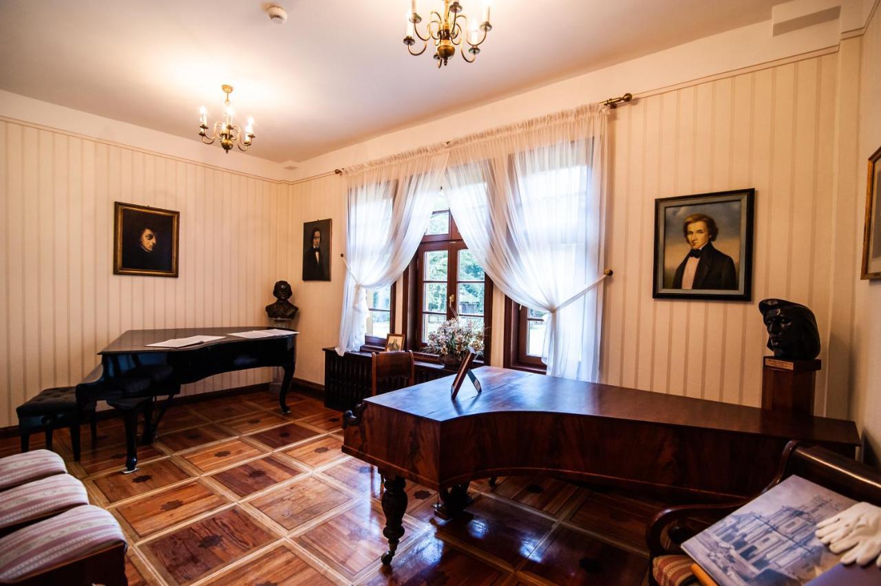 Bed & Breakfast Palac Mysliwski W Antoninie 3*